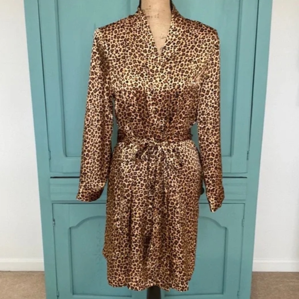Morgan Taylor Women's Animal Print Robe